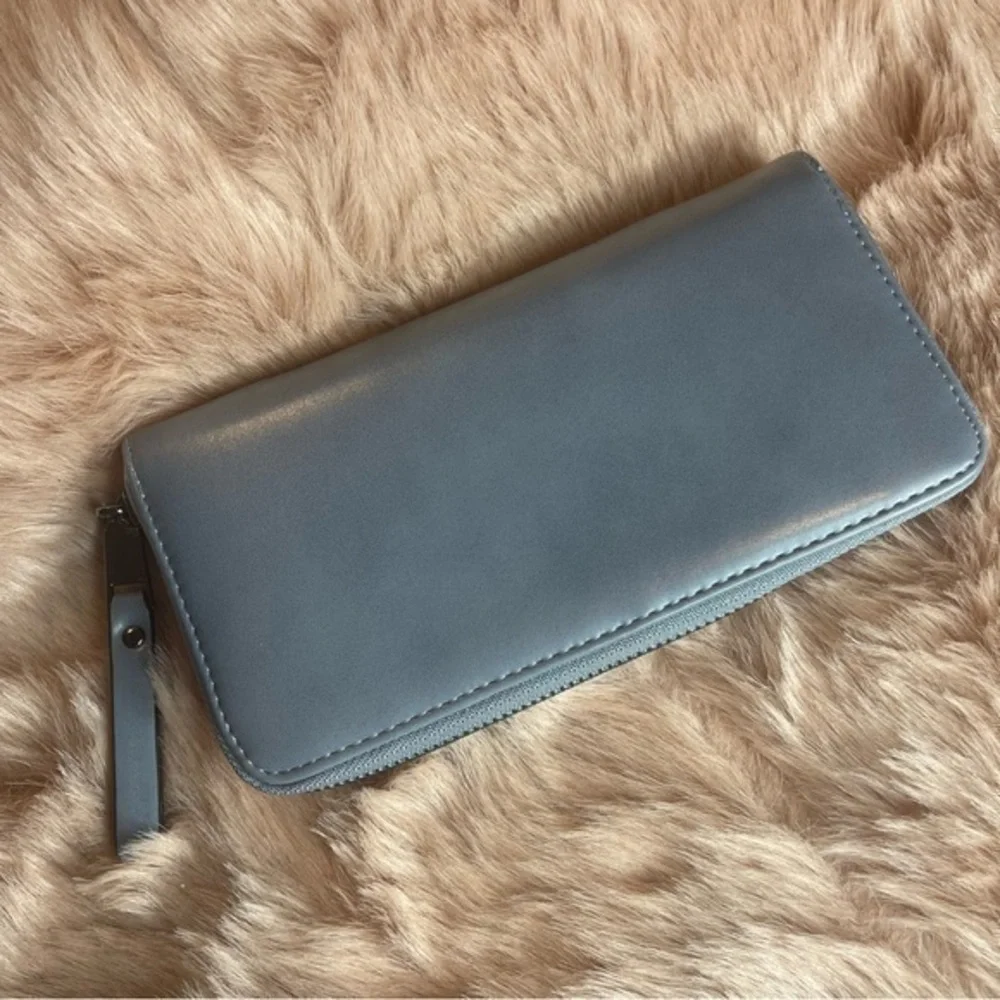 Love and Freedom Large Wallet Blue‎